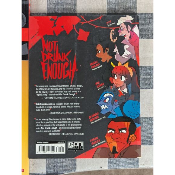 Mixed Lot of 5 Graphic Novels / Comic Books - Picture 7 of 8